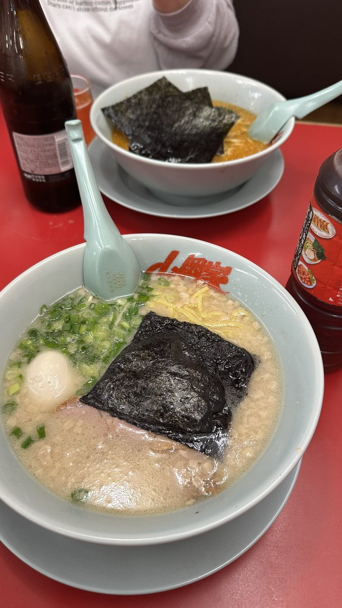 hosimaki's tweet image. 嫁さんお迎えして2人でラーメン🍜