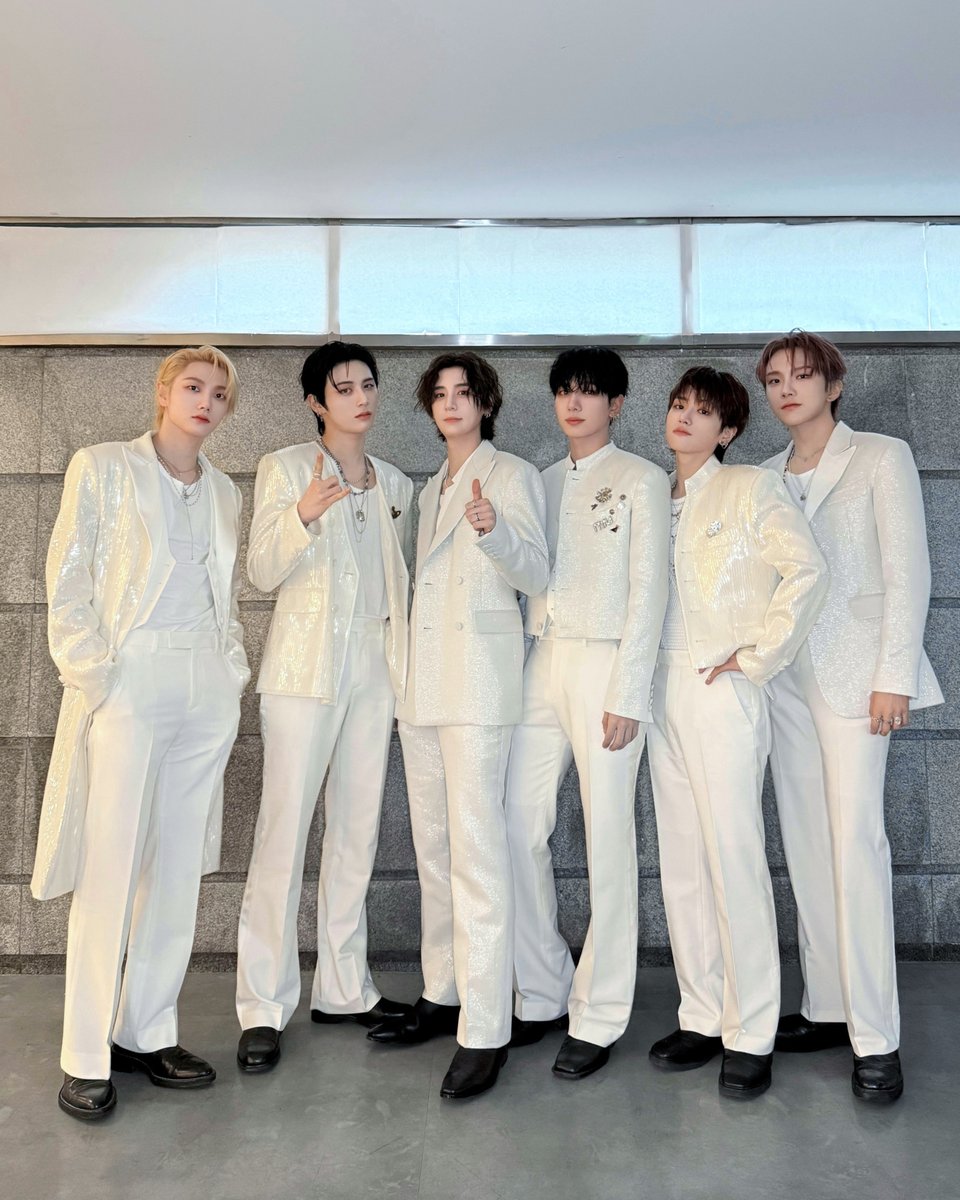 BOYNEXTDOOR_KOZ's tweet image. 250726 BOYNEXTDOOR TOUR 'KNOCK ON Vol.1' FINAL 🚪📸
#BOYNEXTDOOR #보이넥스트도어 #BND #KNOCK_ON_Vol_1
#KNOCK_ON_Vol_1_FINAL
#BOYNOW