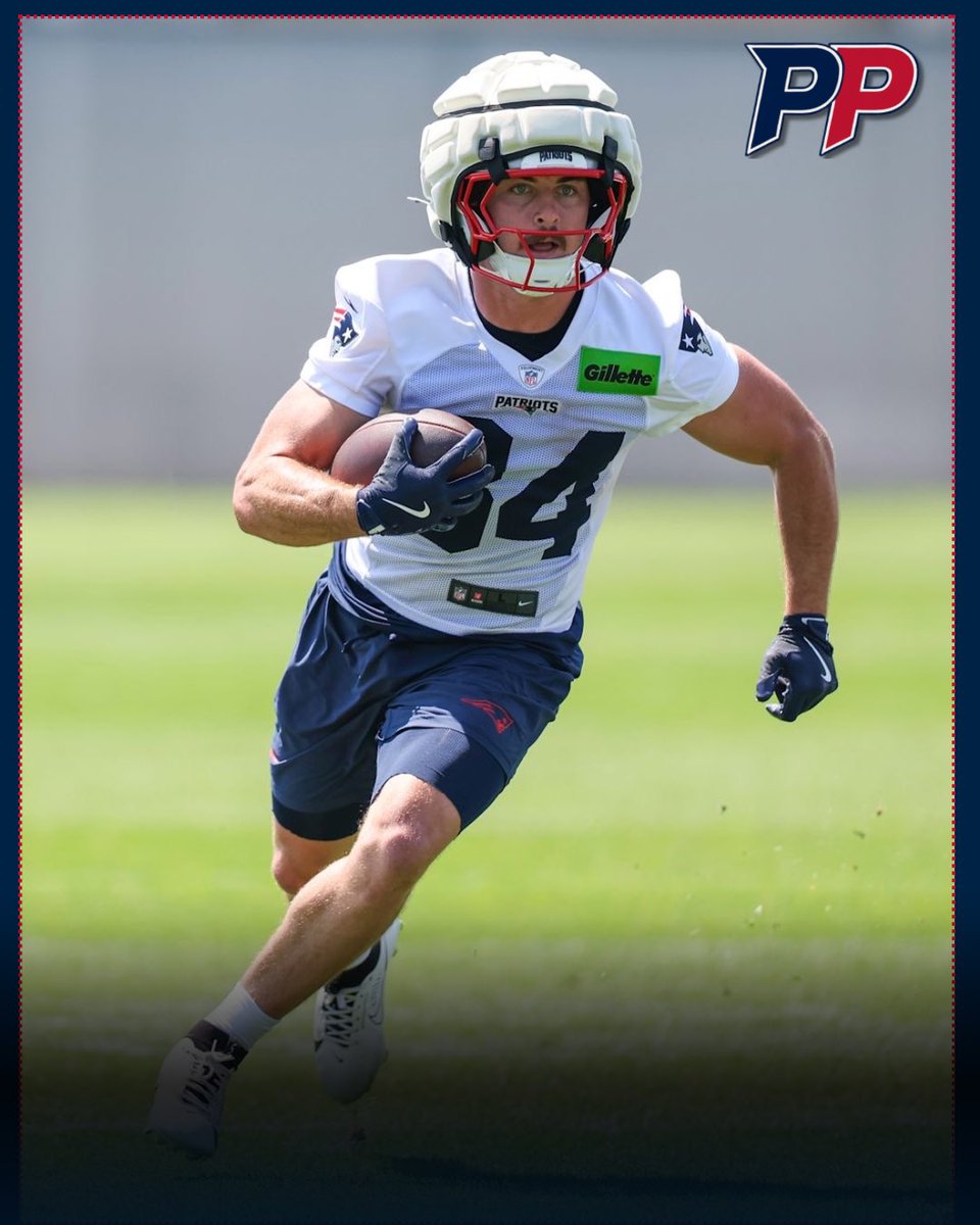 We’ll be hearing from the Rookies today after practice. Campbell, TreVeyon, Kyle Williams, Wilson, Borregales and..

Lan Larison 👀