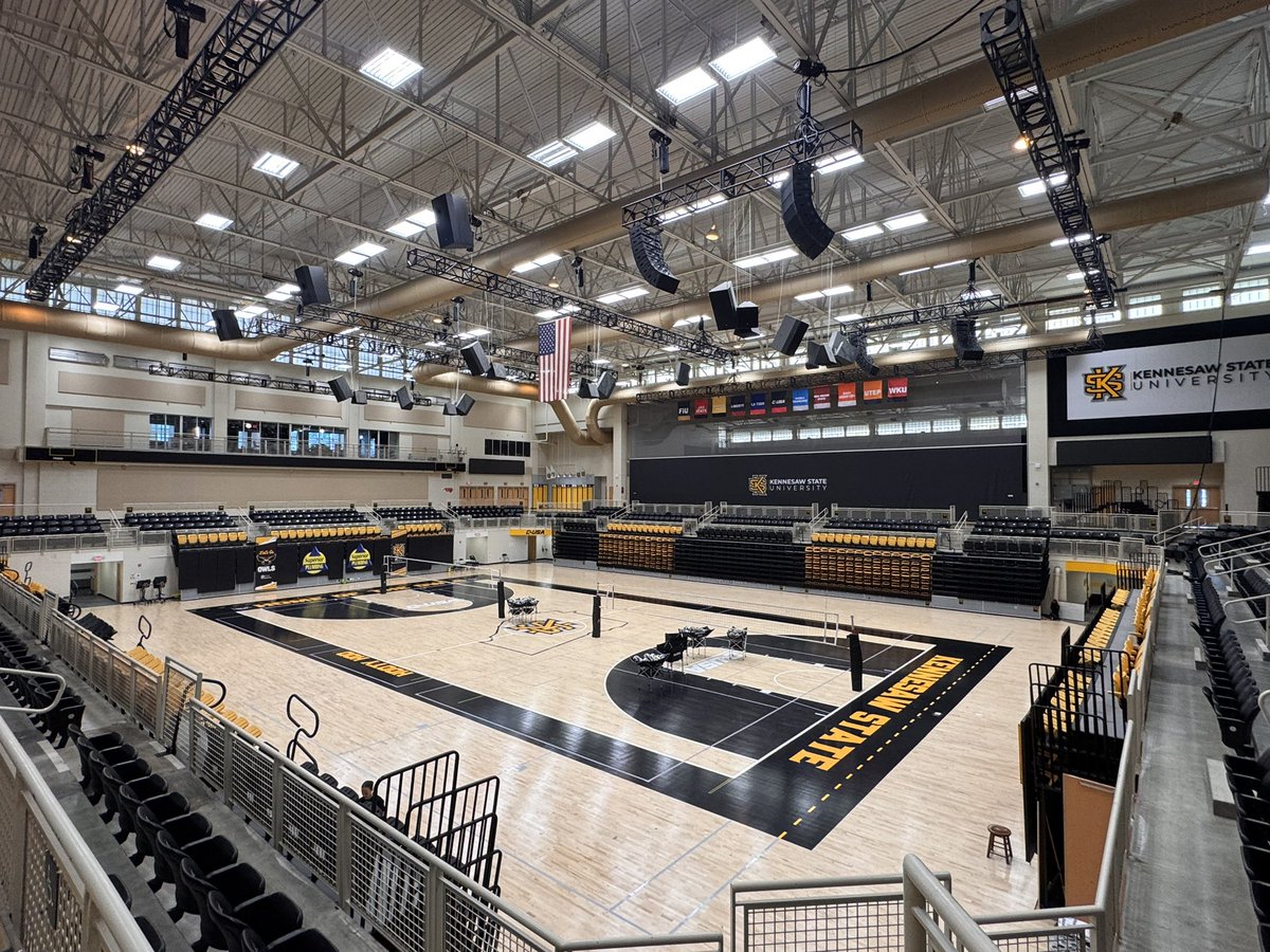 AvaRoberson_10's tweet image. I had a #HootyHoo of a time at the @ksuowlsvb elite camp! Thanks Coach Schunzel, Coach Britter, and Coach Beyer for the one on one instructions and high pace drills. Learned a lot. Go Owls! ππ¦ #ksuowls #alabamaperformance