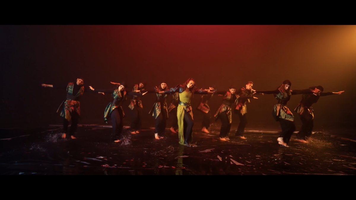 cartapop's tweet image. Aisha Retno has released the music video for "JEDA".
Watch: youtu.be/WO45XM0vDUU?si…