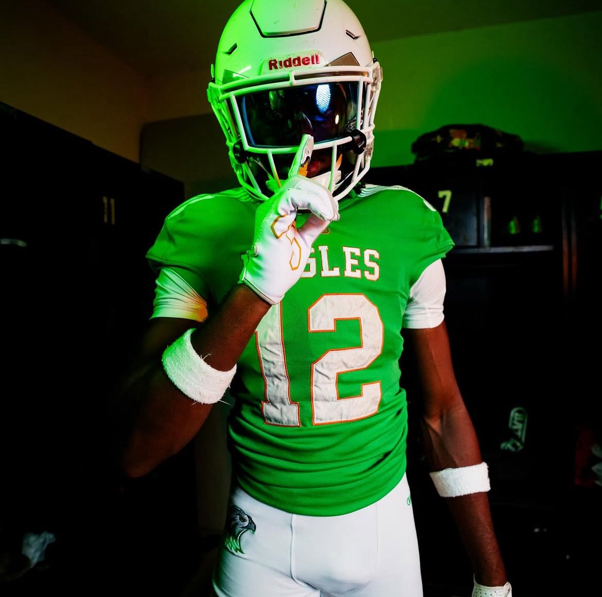 Emmanuel Toussaint/manni (@mannitoussaint0) on Twitter photo New team. Same hunger.
Proud to start this next chapter with the Eagles — the work continues! 🦅 <a href="/AHS_BALL/">AtlanticFootball</a>
hudl.com/video/3/195652… New team. Same hunger.
Proud to start this next chapter with the Eagles — the work continues! 🦅 <a href="/AHS_BALL/">AtlanticFootball</a>
hudl.com/video/3/195652…