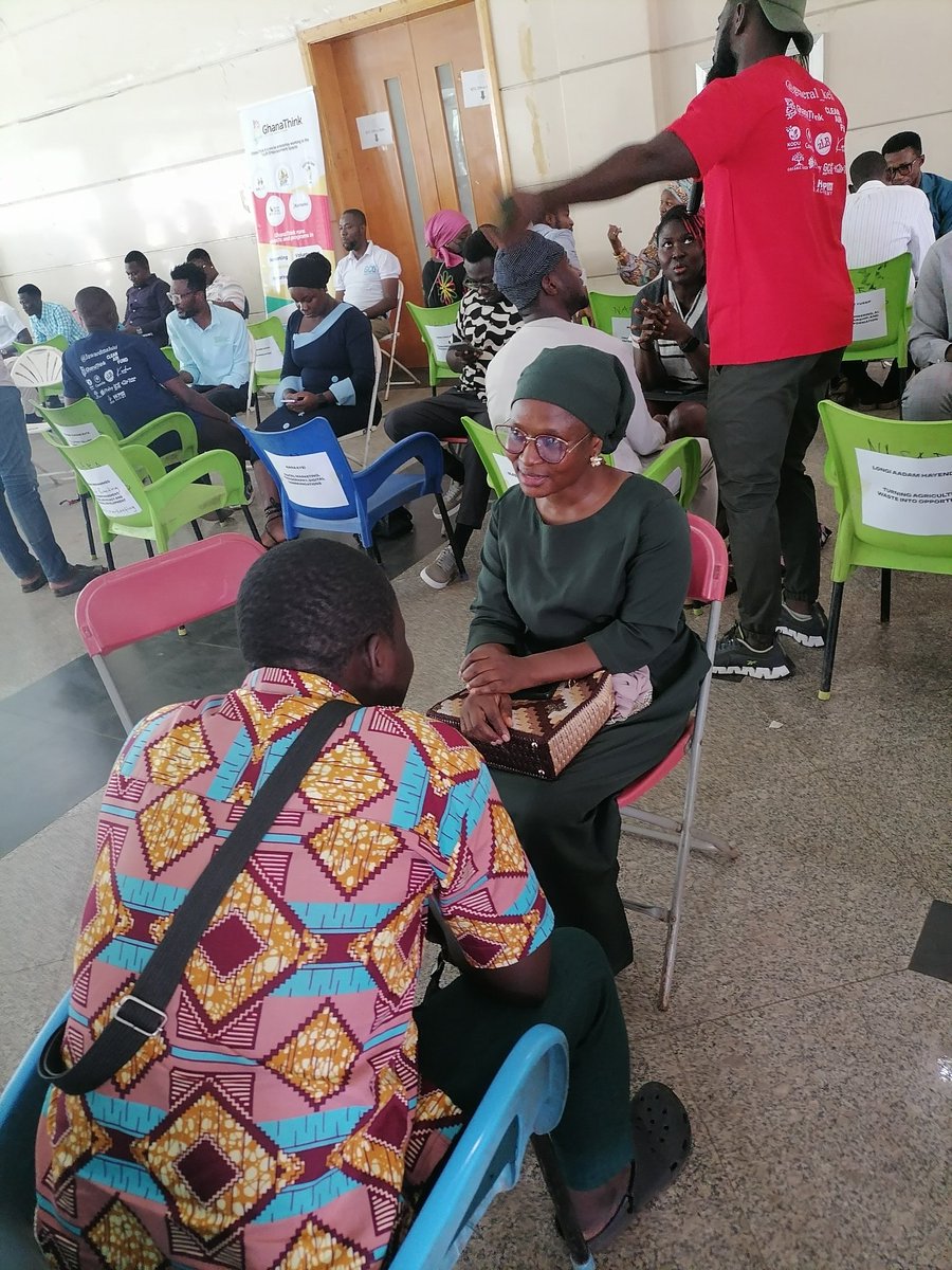 One-on-one with a mentor at #bctamale is when participants get to interact with people in various fields of interest..
<a href="/BarcampTamale/">Barcamp Tamale #bctamale</a>