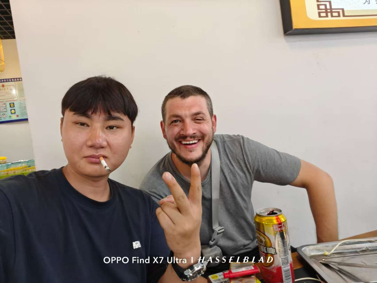OzmunC's tweet image. Smoking indoors in the most libertarian country on earth