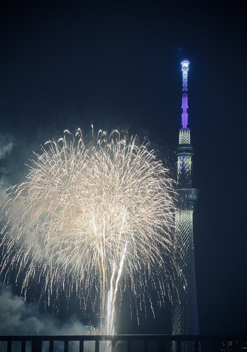 uroraloop's tweet image. 煌びやかに花盛る惑星にて