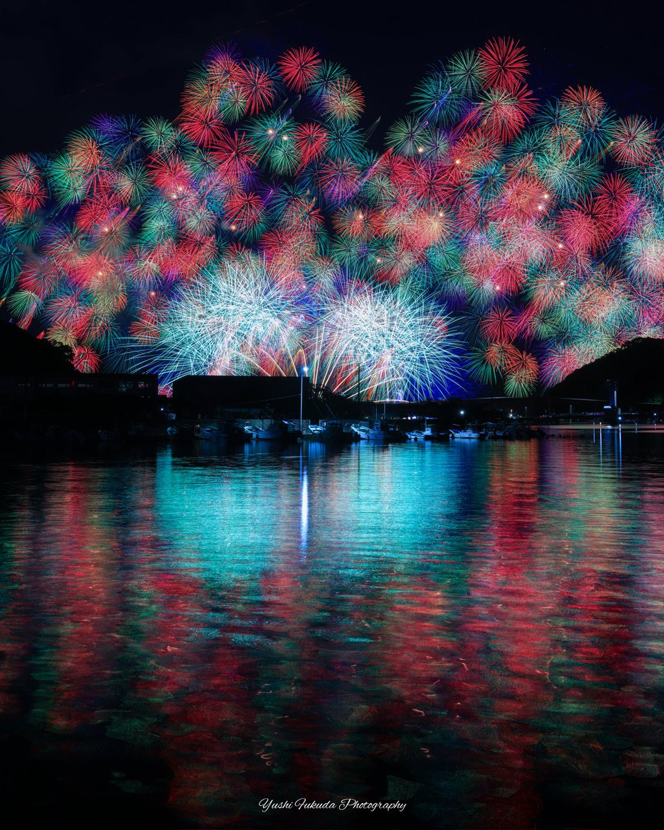fukuyu0606's tweet image. 夏夜を彩る彩色千輪🎇🎆👘 
今年も綺麗でした✨
2025.7.26 

#きほく燈籠祭