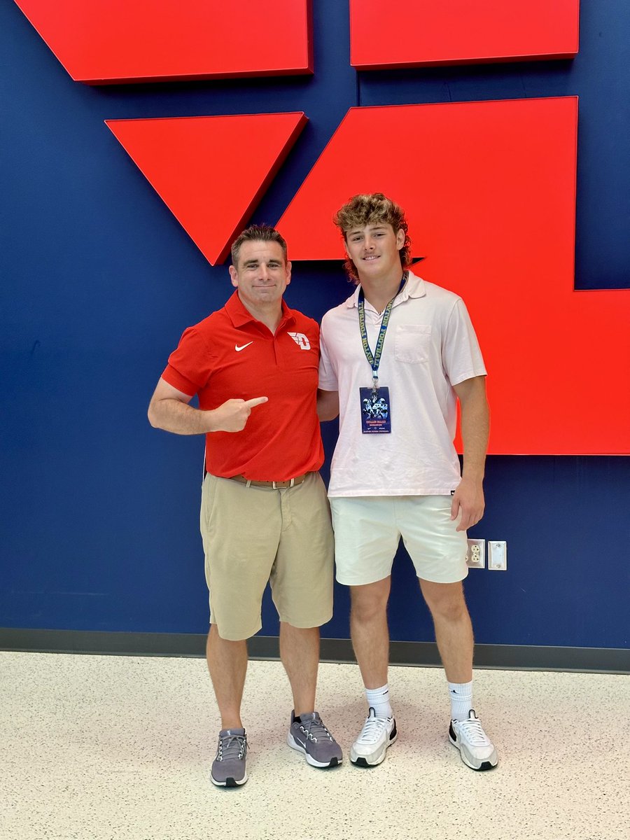 Collinisaac6's tweet image. Had a great time @DaytonFootball Rising Senior Day! Thank you for the invite @John_bowes_ Looking forward to getting back on campus this fall!

@_JaredDTucker @TippFB @Mark__Porter