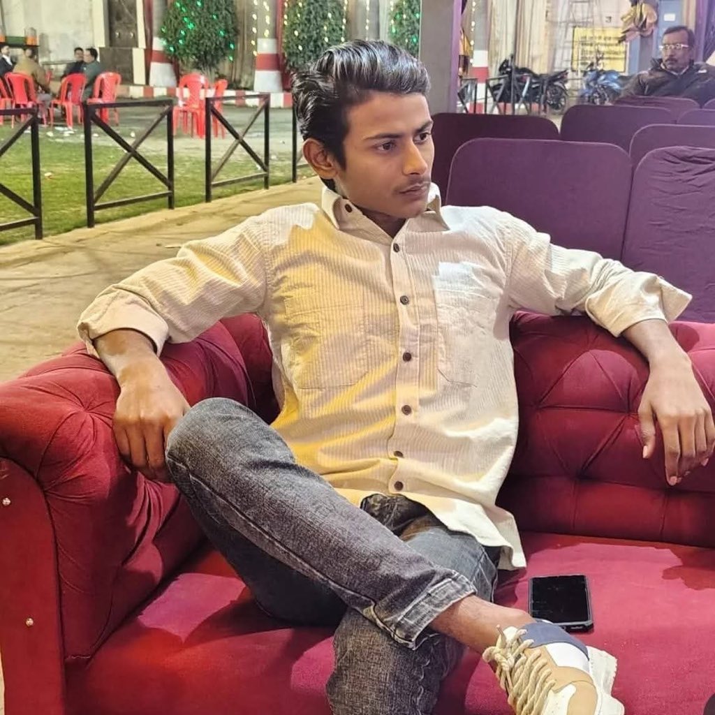 अगर आज आरिश के लिए खड़े नहीं हुए —
तो यक़ीन मानो, कल तुम्हारा बच्चा भी महफूज़ नहीं होगा।#justiceforArishkhan