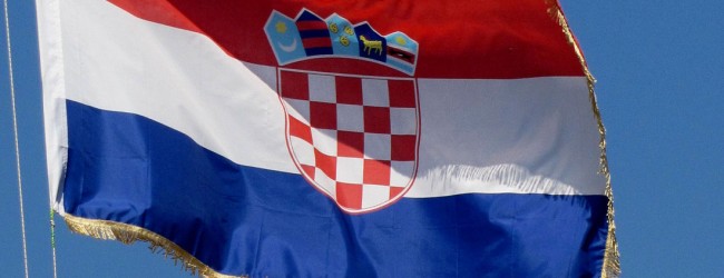 DirtyHarry_tv's tweet image. Nach Thompson-Konzert in Zagreb: 18.000 Österreicher unter Verdacht
Ein Mega-Konzert des heimattreuen kroatischen Sängers Marko Perković alias „Thompson“ am 5. Juli in Zagreb hat juristische Konsequenzen. Mit 504.000 Besuchern handelte es sich um das größte Einzelkonzert in…