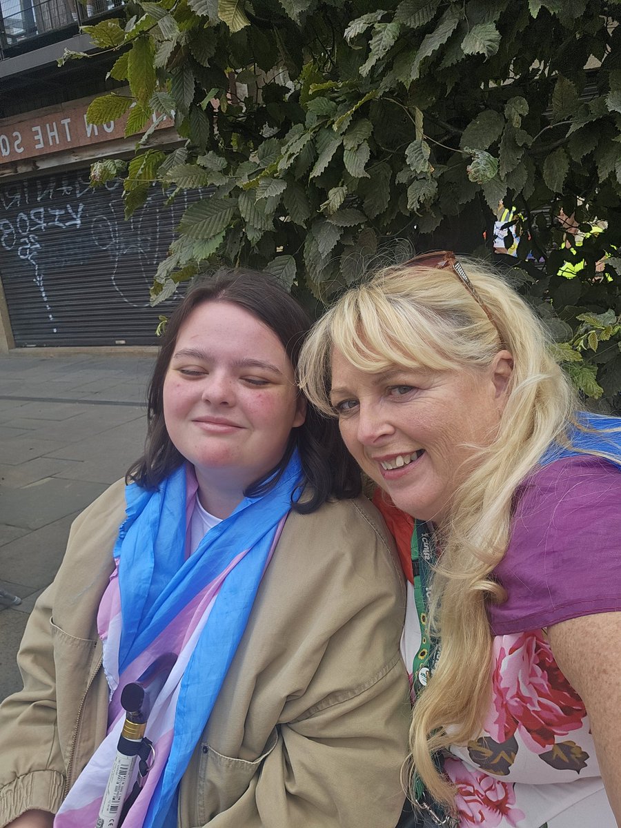 #belfastpride2025
<a href="/belfastpride/">Belfast Pride</a> 
Here we go, party in the square. After am amazing pride parade, its going to be a fab party in #customhousesquare
#Chs