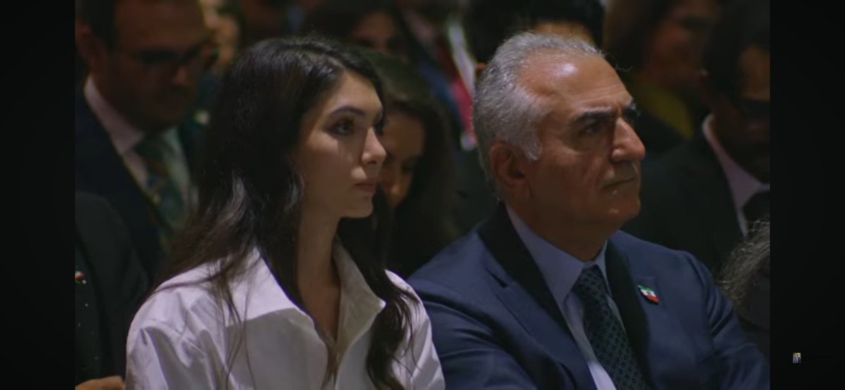 Irany2022's tweet image. نور بر تاریکی پیروز است
#KingRezaPahlavi 
جاوید شاه
پاینده ایران