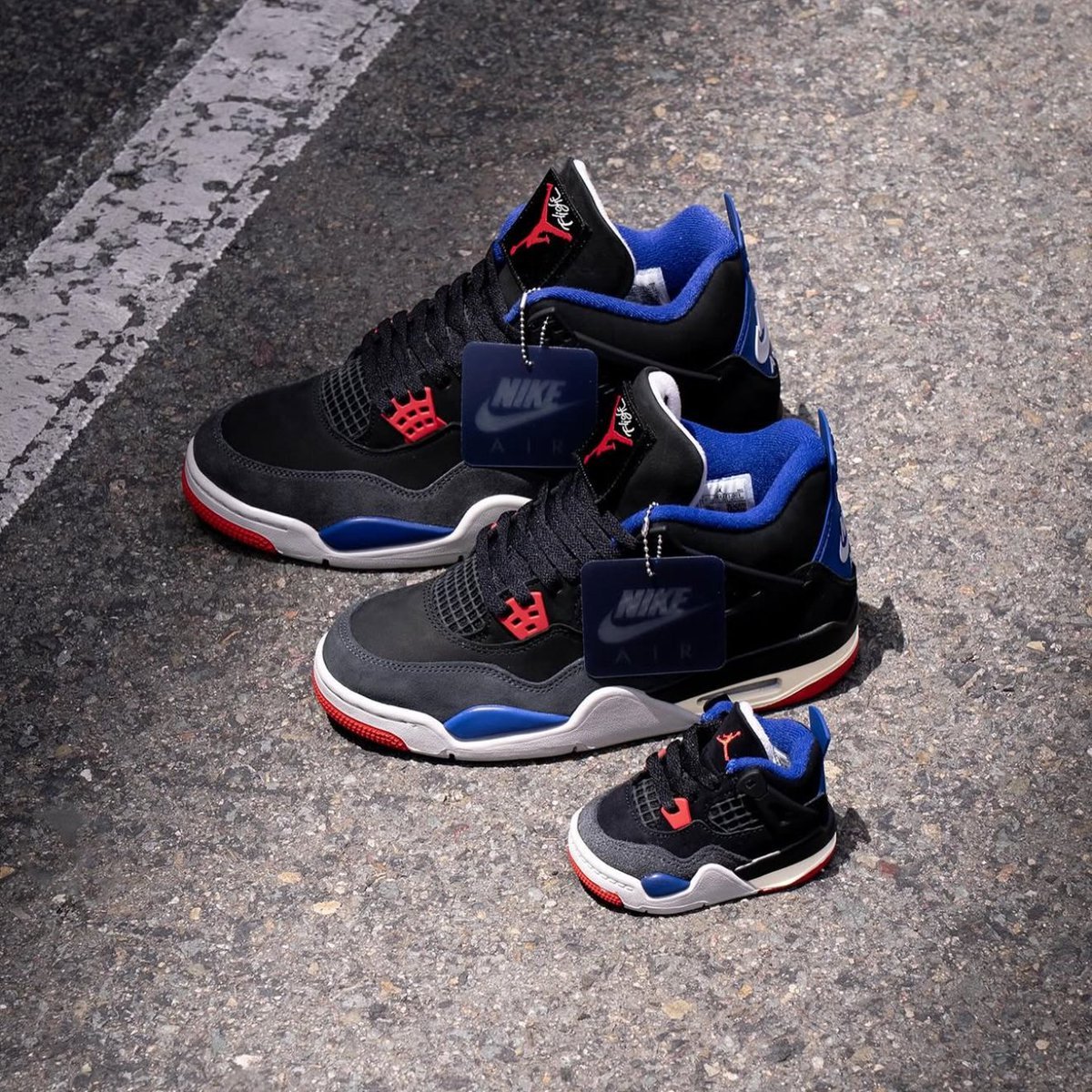 sneakersteal's tweet image. 7am PST / 10am EST Release ⏰ via FOOTLOCKER
Air Jordan 4 Retro 'Rare Air'
Men bit.ly/4lMR2nm
GS bit.ly/3GIJXVV
PS bit.ly/3J2KUsE
TD bit.ly/4f49Eg4