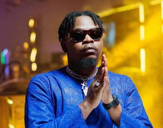 _iOlatunde's tweet image. Let’s conduct this social media experiment.
Who is your role model?
Like” Olamide and Retweet for “Charly Boy”
Olamide Charly Boy