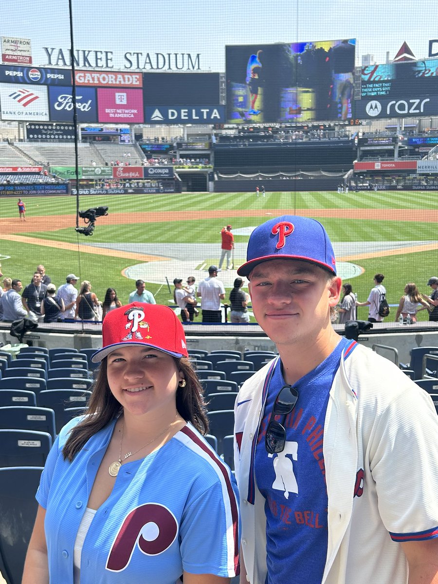 It’s a great day for a <a href="/Phillies/">Philadelphia Phillies</a> W at <a href="/Yankees/">New York Yankees</a> stadium! #Phillies