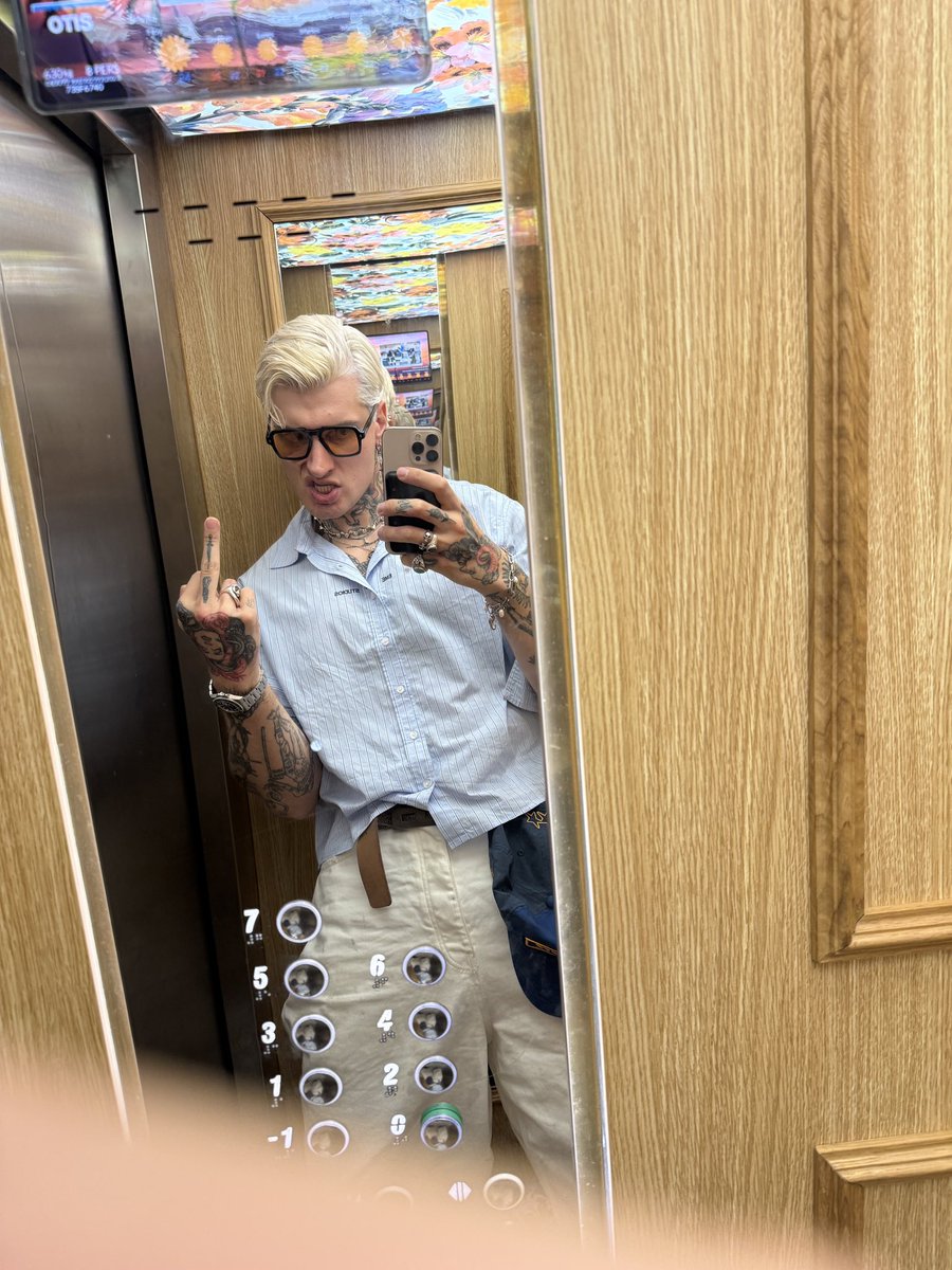 MishoAmoli's tweet photo. no me lo creo el puto draco malfoy ha vuelto 💀 https://t.co/iV1ghNLGV5