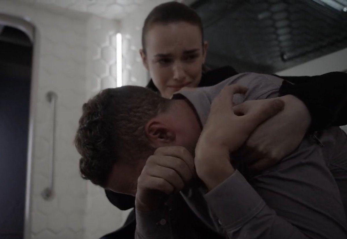safeplaccccee's tweet image. Fitz is too precious this world doesn’t deserve him 🥹