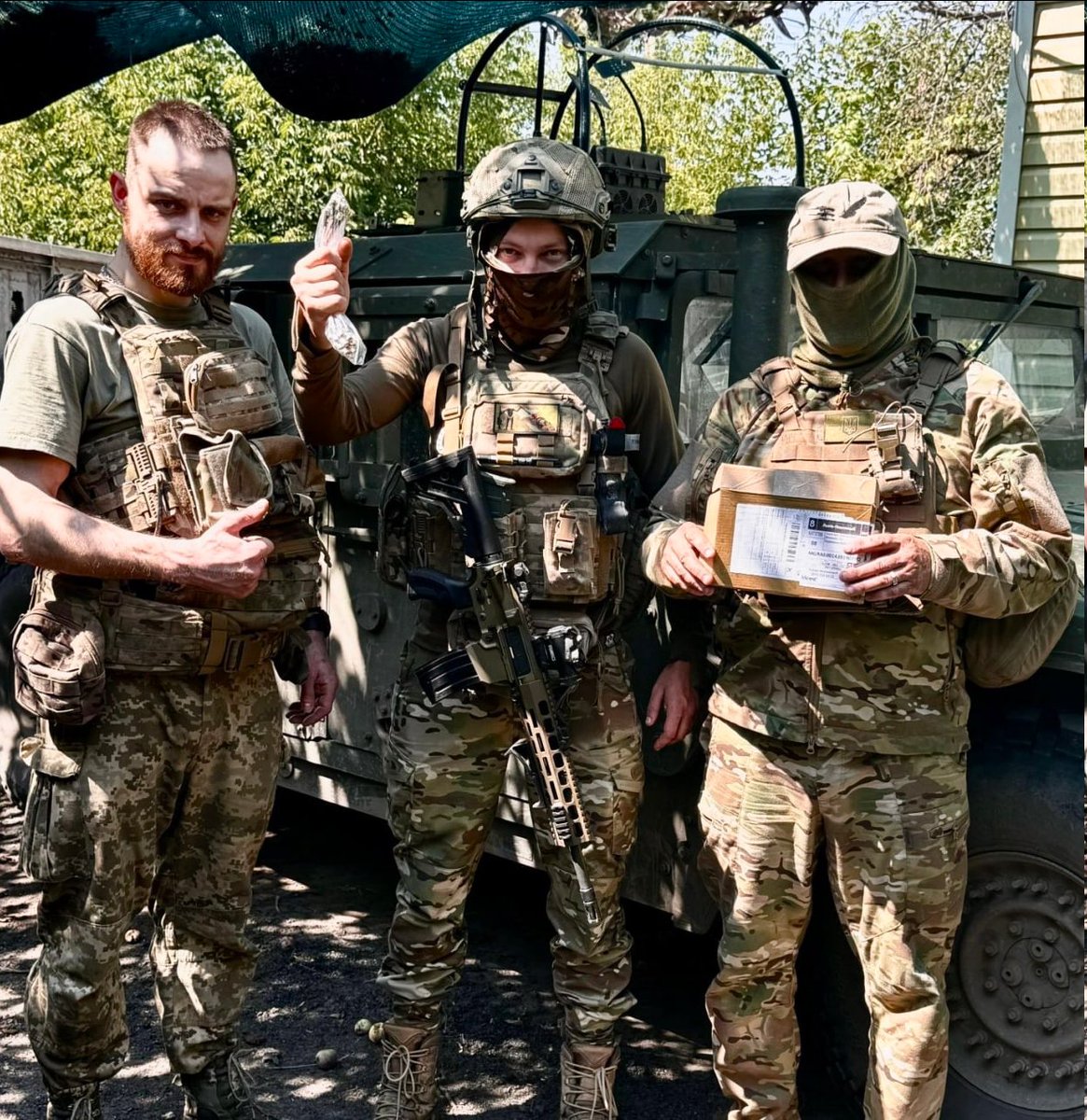 pad0n's tweet image. Тут невеликий звіт приніс. На днюху ви допомогли зібрати грошей для 30 ОМБр на:
— 2шт Mavic 3
— 20шт Антени Yagi-uda mini
— 20шт приймачів Radiomaster XR4 Nano ELRS
— 20шт піґтейлів RG178 SMA до SMA
— вакууматорний насос
Ще купив детектори дронів, але їх ще виготовляють. Дякую!