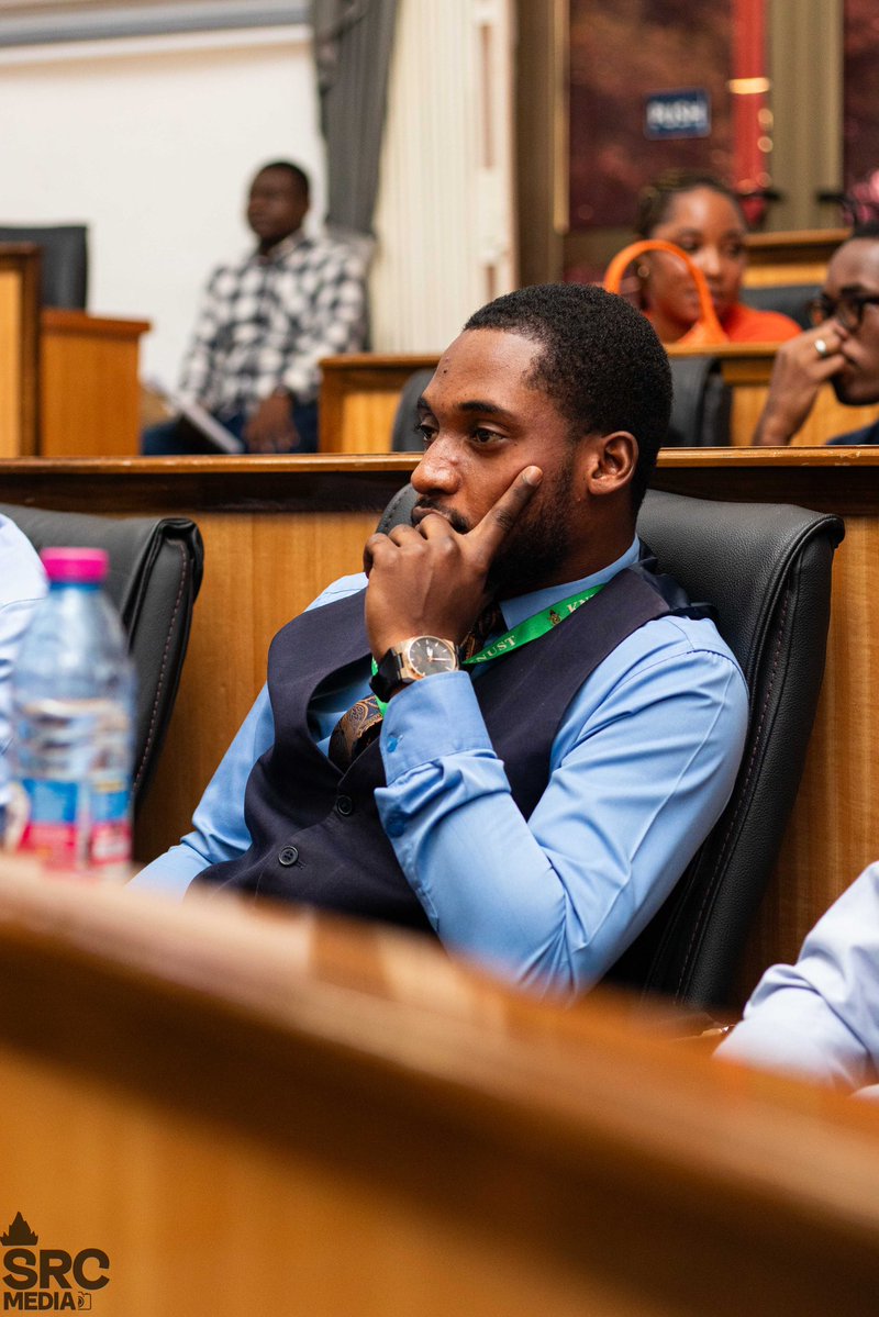 theknustgazette's tweet image. โผ๏ธAn Official Information โผ๏ธ
Master Gyimah Addae Samuel, former KSBA presidential candidate, and Master Wisdom Awuni was spotted in the vetting room, boldly throwing their support behind Master Hezekiah Beckley. A strategic alliance thatโs turning heads and stirring freshโฆ