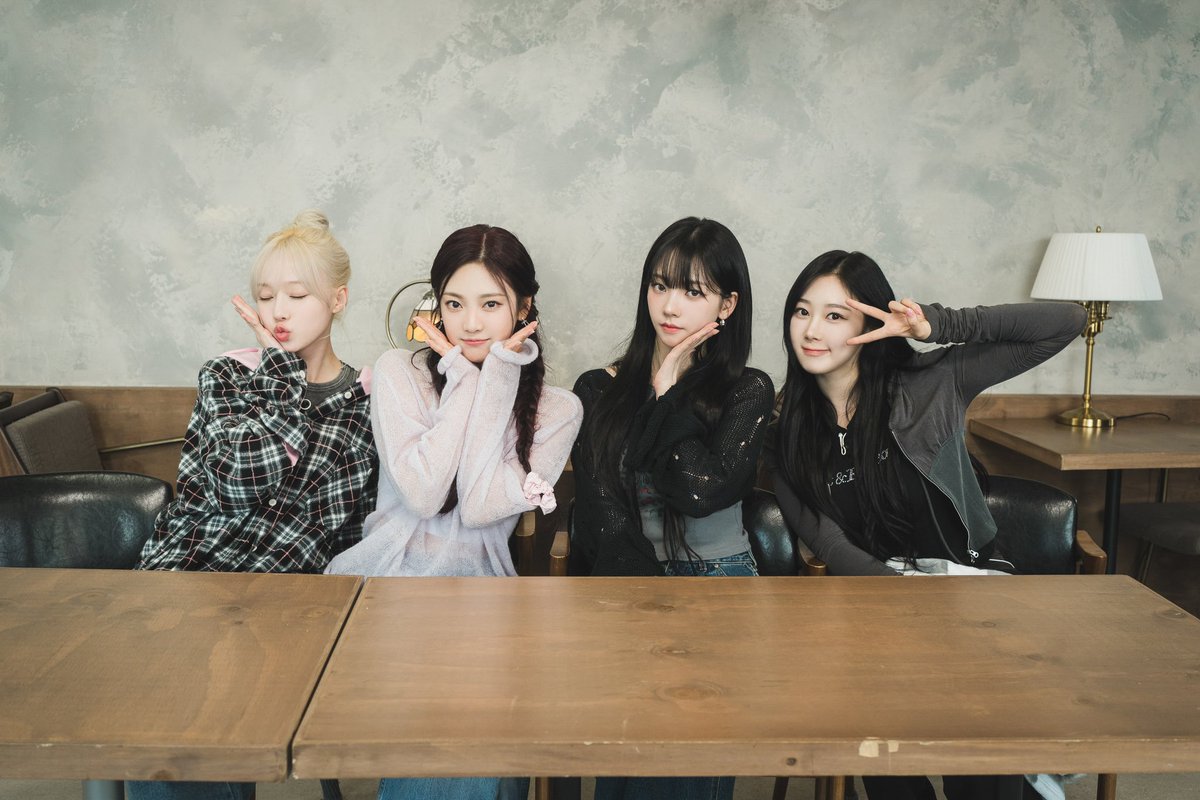 timetoKARINA_'s tweet photo. 240726 | 자컨 <aesparty EP.07>

🔗https://t.co/JkQAAYsiEZ

#aespa #에스파 #KARINA #카리나 https://t.co/V7DkGVag3m