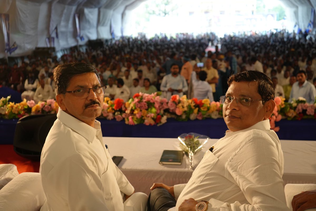 ramjigautambsp's tweet image. आज मध्य प्रदेश के रीवा में आरक्षण दिवस के  अवसर पर भारी  बारिश के बावजूद कार्यकर्ता सम्मलेन में भारी संख्या में कार्यकर्ता उपस्थित हुए.