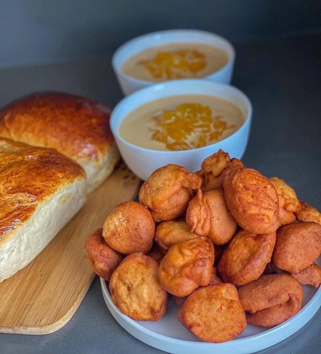 Ochuwamiracle's tweet image. A Saturday Nigerian Delicacy 😋