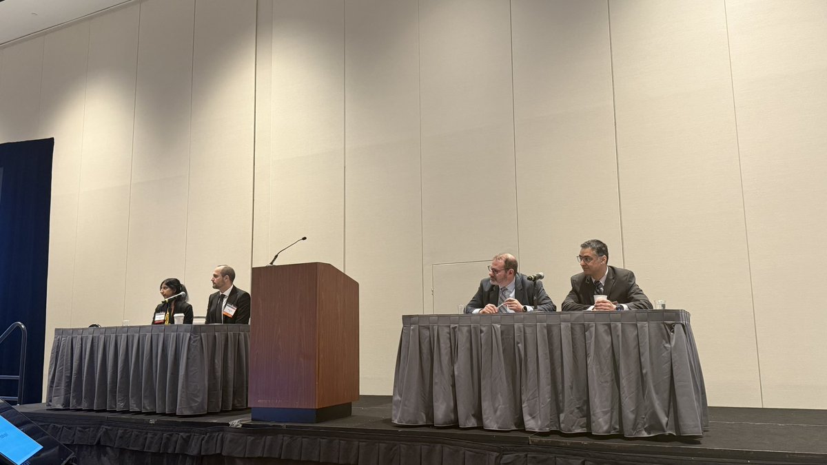 Abdallah81MD's tweet image. Excellent session of the PCD by our speakers and moderator! Many questions during the panel discussion
National #ICE_T #mmsm #MedEd #myeloma #MedTwitter #USMIRC @USMIRCNEWS @OncoAlert #سرطان_الدم #المايلوما @CancerNetwrk