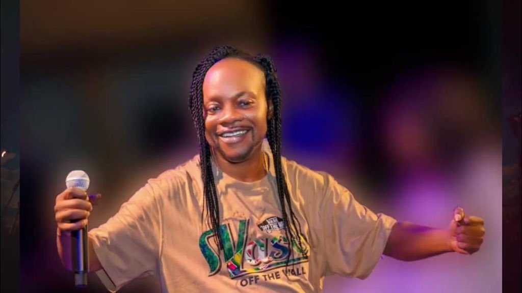 theknustgazette's tweet image. โผ๏ธBreaking News โผ๏ธ
Ghana mourns a true music legend.
Itโs been confirmed Daddy Lumba, the iconic voice behind decades of timeless highlife, has passed away. ๐ชฆ๐๏ธ