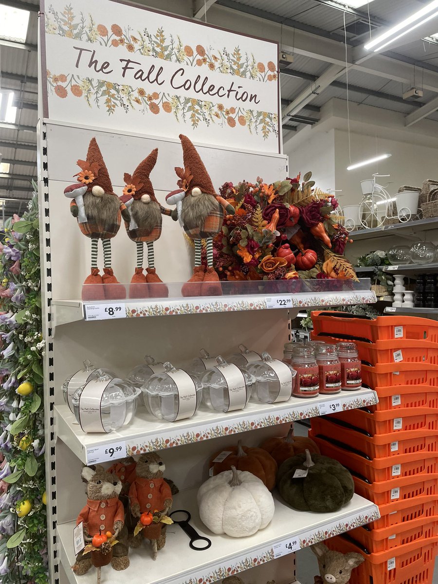 1974JCS's tweet image. We broke up 24 hours ago, saw this in @TheRangeUK just now. Give us a chance to enjoy the summer ๐