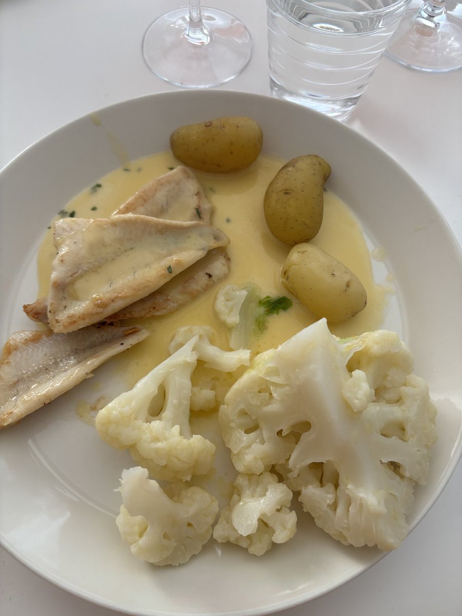 koskela_antti's tweet image. Kolmella raaka-aineella ja hyvällä kastikkeella pärjää jo pitkälle.