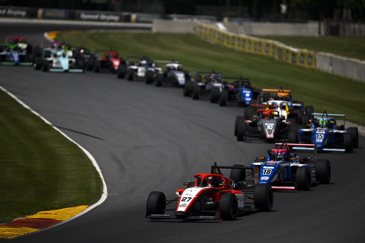 USFJuniors's tweet image. Last day of racing here at Road America! 🏁 Don’t miss the action — watch Race 3 live at 10:55 AM CDT! 📺
#USFPro #INDYCAR #Motorsports