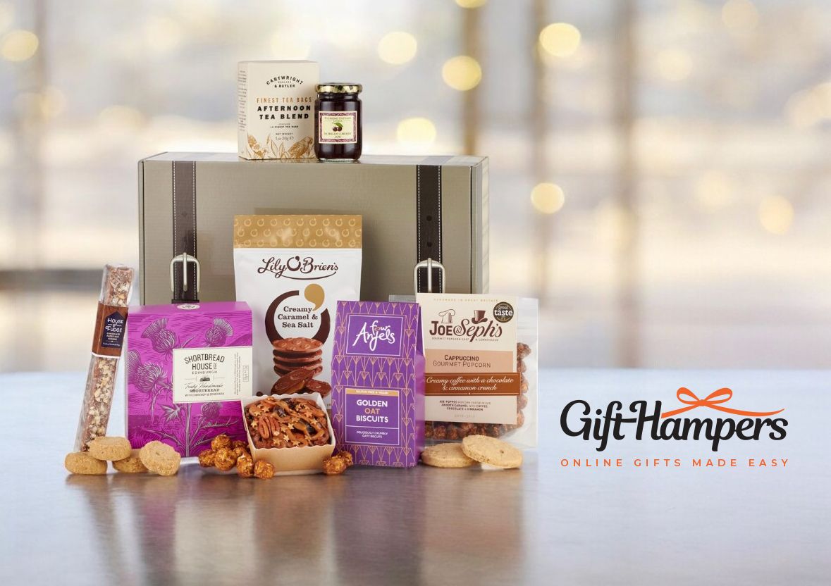 Do come and enter to #win an Elegant Afternoon Tea Gift Hamper worth £45 from <a href="/GiftHampersIntl/">Gift Hampers</a> 
etspeaksfromhome.co.uk/2025/07/gift-h…