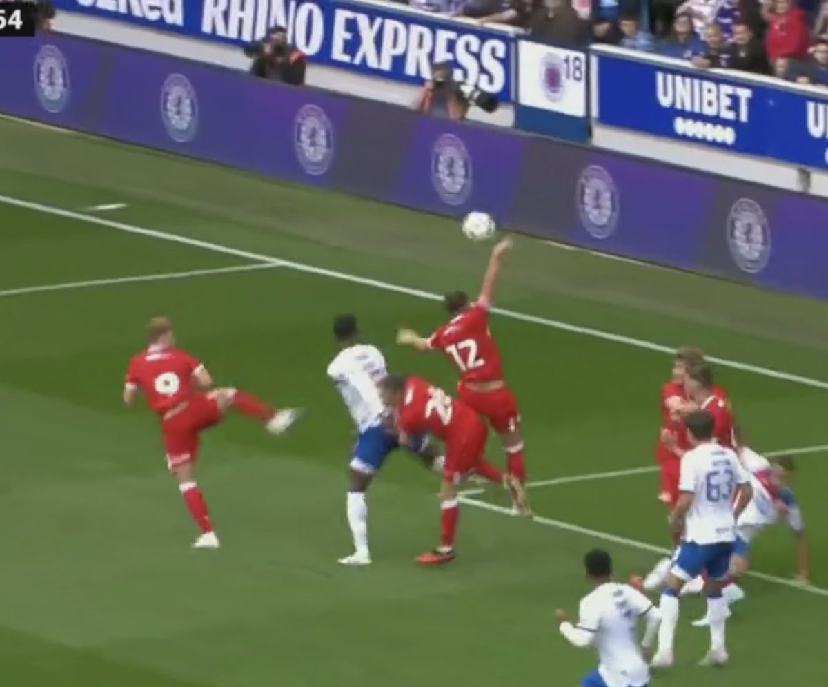 ToddFergusonNAA's tweet image. New season, same officials, same result.
Beaton is probably the only person on the planet that didn’t see this 🙄🤦🏻♂️