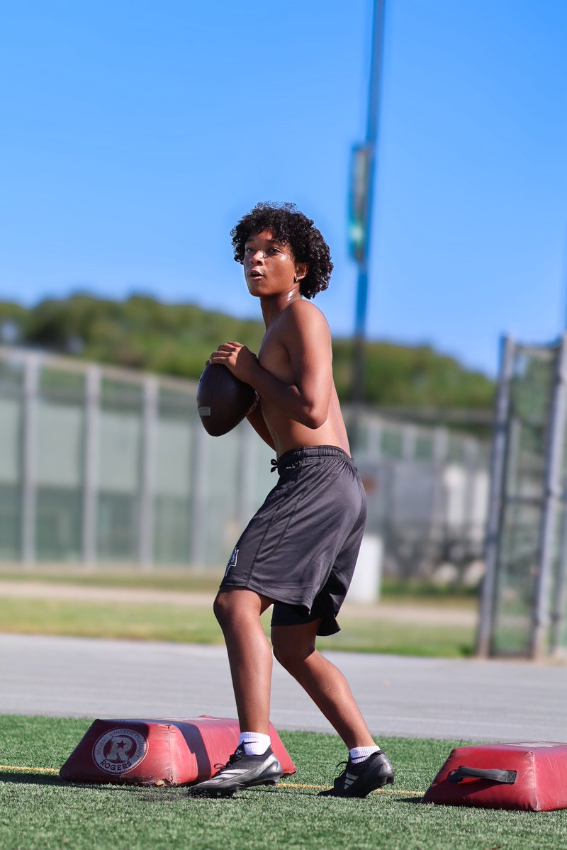 MiroShoots's tweet image. Friday Practice Shots: @taylor_8_2 x @TritonsFootball