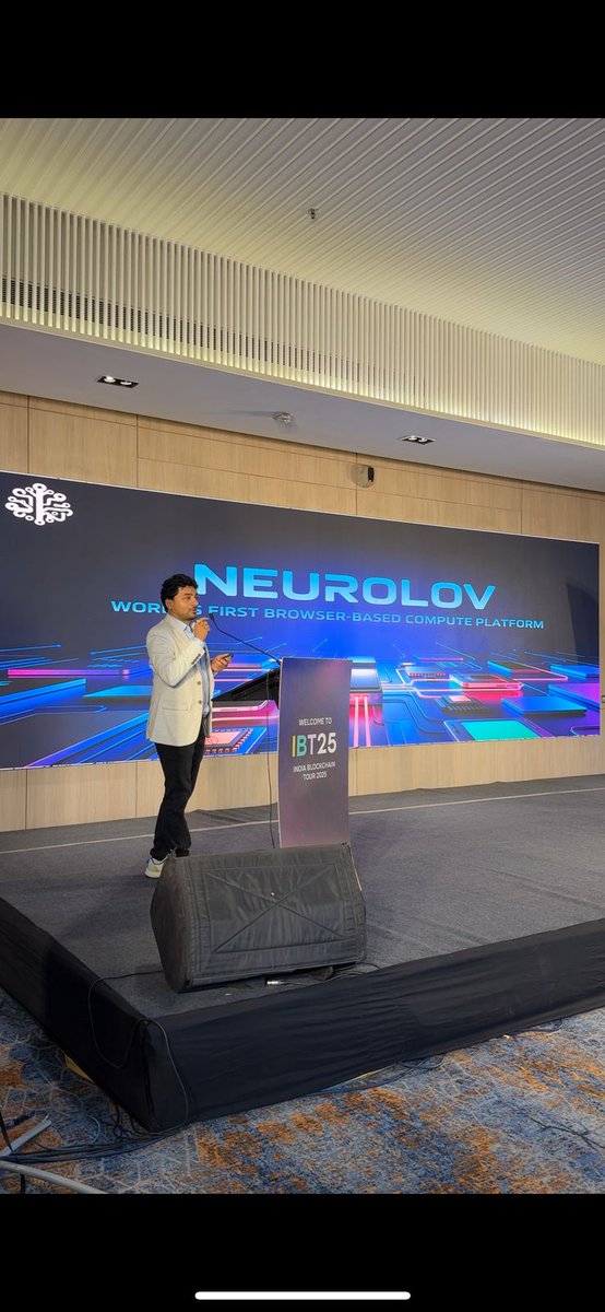 neurolov's tweet image. Neurolov’s revolutionary vision left the crowd in awe at #IBT25 today!
Thousands witnessed the future of decentralized compute, live from Ahmedabad.
Massive respect to @Dhruv4Ai for leading the charge.
Thank you @octaloopHQ for the amazing platform!
#NeuroSwarm #Web3 #AI