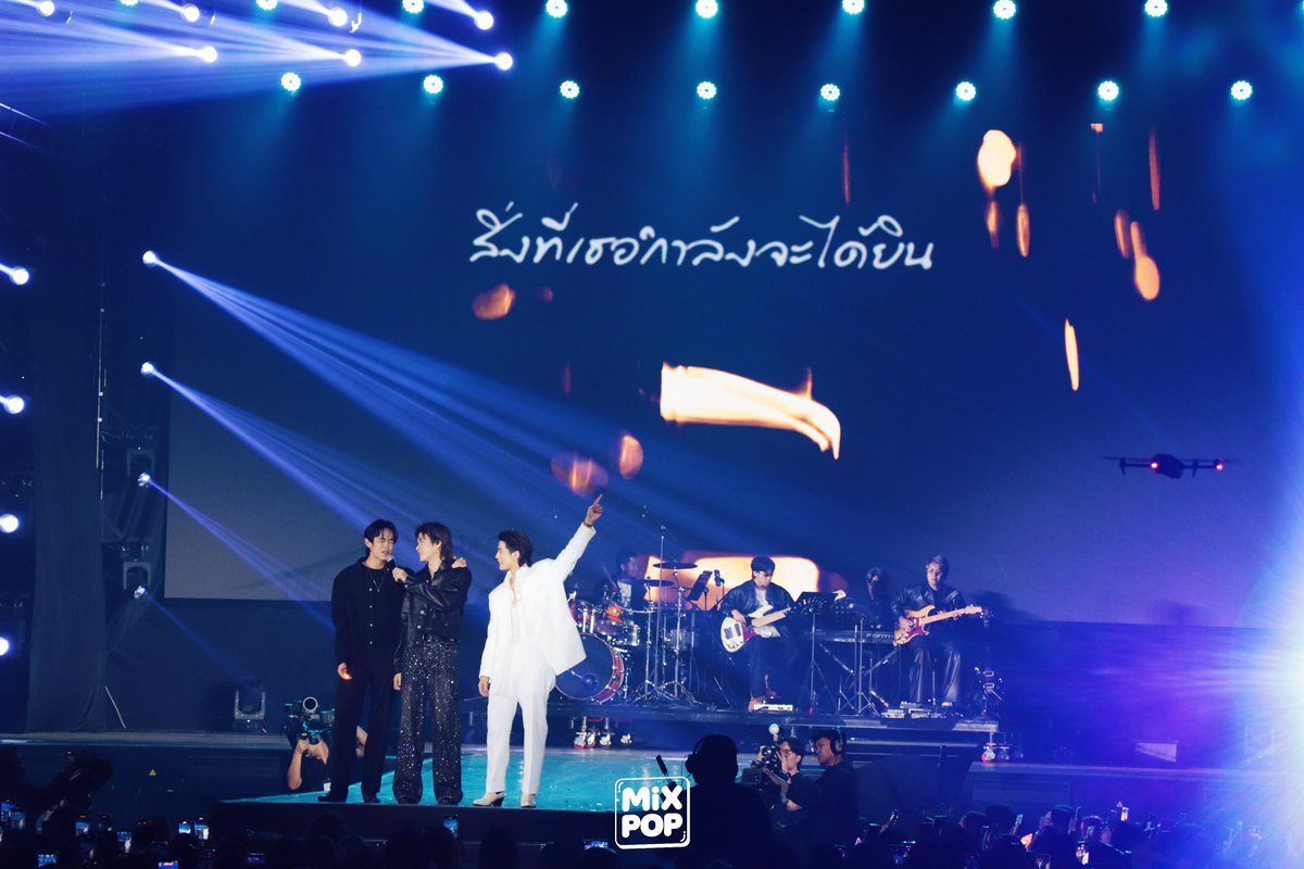 MiXPOPth's tweet image. "TRINITY" ในคอนเดี่ยวของแจ๊คกี้ ✨️
#JACKIE_The1stFANCON_DDAY
#JACKIE_The1stFANCON
#TRINITY_TNT #JackieJackrin
#XXSIVK #ThirdLapat
#MiXPOPEnt