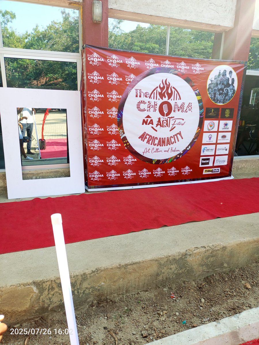 BerylOduor's tweet image. At Choma na Art Festival cus I&apos;m a piece of art