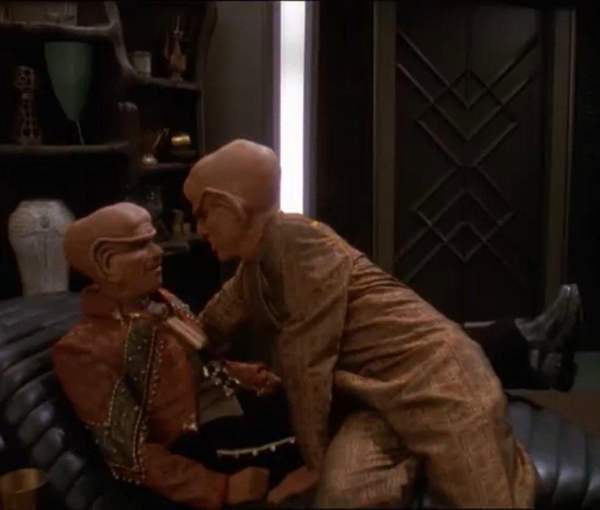 SoapyWithaSword's tweet image. Out of context this looks a little funny like why are they doing that