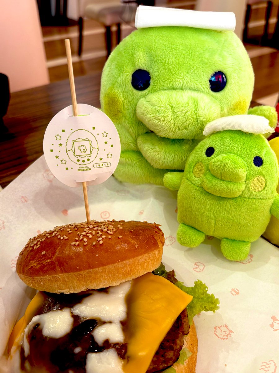 RinPatch's tweet image. 極楽湯で食べた

くちぱっちいっぱい✨　

🟢🟢🟢🟢🟢🟢🟡🩷

バーガーセット🍔🍟🥤(自作)

思い出して…ニヤニヤしちゃう🥹
