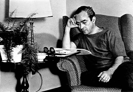 MarceloDunlop's tweet image. “O carioca é um sujeito que por princípio acorda tarde e chateado.”
~ Vinicius de Moraes