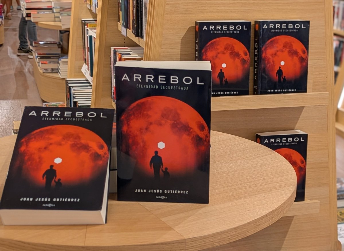 Juan Gutiérrez (@guangle84) on Twitter photo Sigo en La Casa Del Libro, en Jerez, firmando Arreboles
No quisiera yo provocar el pánico PERO
Ya no quedan muchos..
#arrebol <a href="/esferalibros/">La Esfera de los Libros</a> Sigo en La Casa Del Libro, en Jerez, firmando Arreboles
No quisiera yo provocar el pánico PERO
Ya no quedan muchos..
#arrebol <a href="/esferalibros/">La Esfera de los Libros</a>