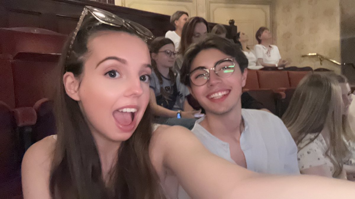 blhtrixya's tweet image. meeting @drag_mik part 2 electric boogaloo