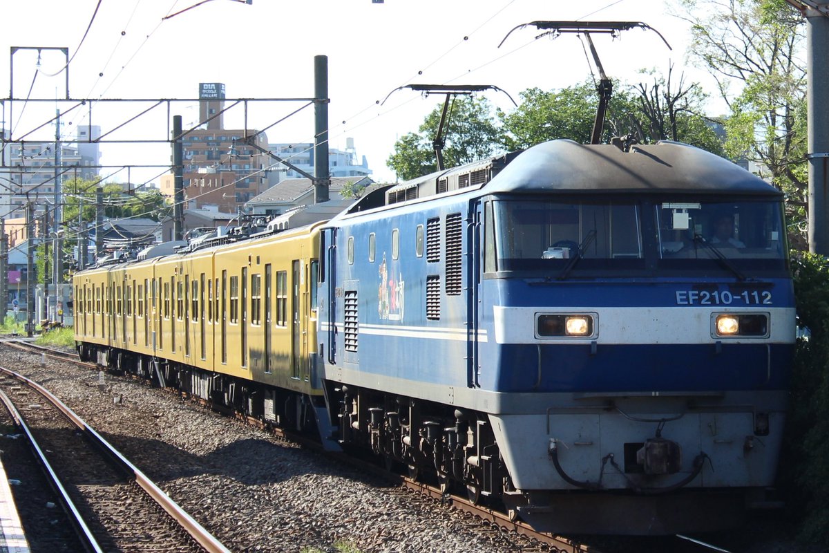 snowExp129's tweet image. 7月26日 日曜日 川崎新町駅
西武線旧2000系2417F・2419Fの
近江鉄道譲渡甲種輸送
川崎新町で撮影された方お疲れ様でした。北千住の件もあったのか撮り鉄もなんか良くなってる感じがします。
JR職員の方も優しくしてくれて感謝です。
#甲種輸送