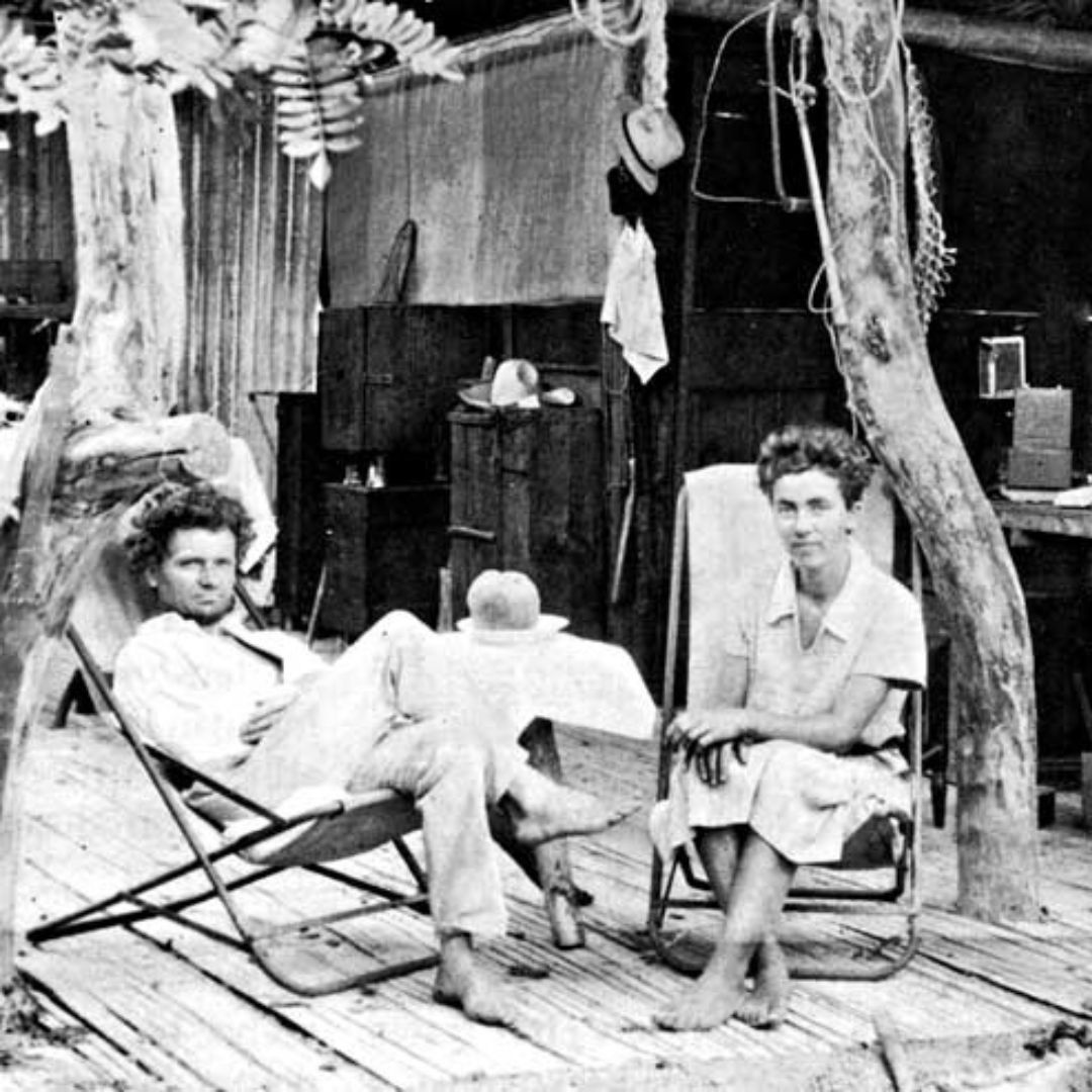 CriminalShow's tweet image. About his life on an uninhabited island, Friedrich Ritter wrote that people “obviously believe that we are living an idle life like Adam and Eve in paradise. This is a pleasant delusion.” Our latest: buff.ly/5kfVssI