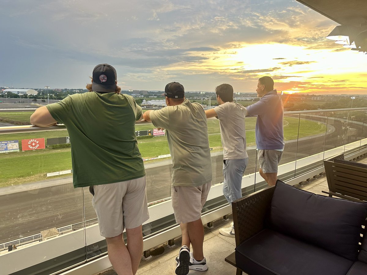 OToole0423's tweet image. Great times ..0 tickets cashed @TheMeadowlands