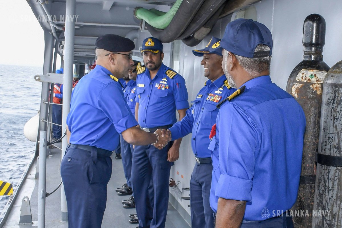 srilanka_navy's tweet photo. The Commander of the @srilanka_navy, VAdm Kanchana Banagoda conducted an operational review of #TRINEX-25 on 25 Jul aboard SLNS Gajabau, off the eastern coast. #MaritimeSecurity #DefenceReady
Read more: https://t.co/49SBwJhbgk https://t.co/qR5gT2pfpP