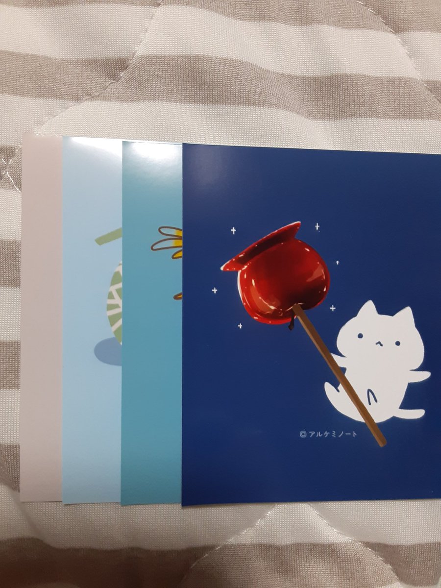 アルケミノートさんのオリジナルブロマイドを近所のローソンで購入
4回やったら大吉・？吉・小吉・凶と見事にバラけた( ≧∀≦)ノ
明日また買うます！

#アルケミノート 
#ローソンプリント