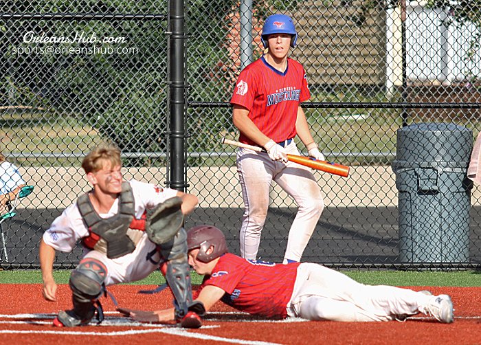 Orleans_Sports's tweet image. Medina Mustangs 17U splits diamond twin bill orleanshub.com/medina-mustang…