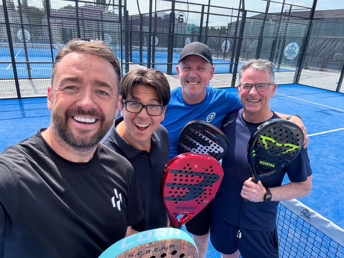 JasonManford's tweet image. Love when I’m in same town as a friend. Great to get @McInTweet on the padel court at #PadelTennisIreland in Cork. He’s a good player but we got best by Uncle Ste & my cousin Patrick 2-1 😭. But the knee held out so that’s the real win! He’s on again tonight & I’m off to Limerick