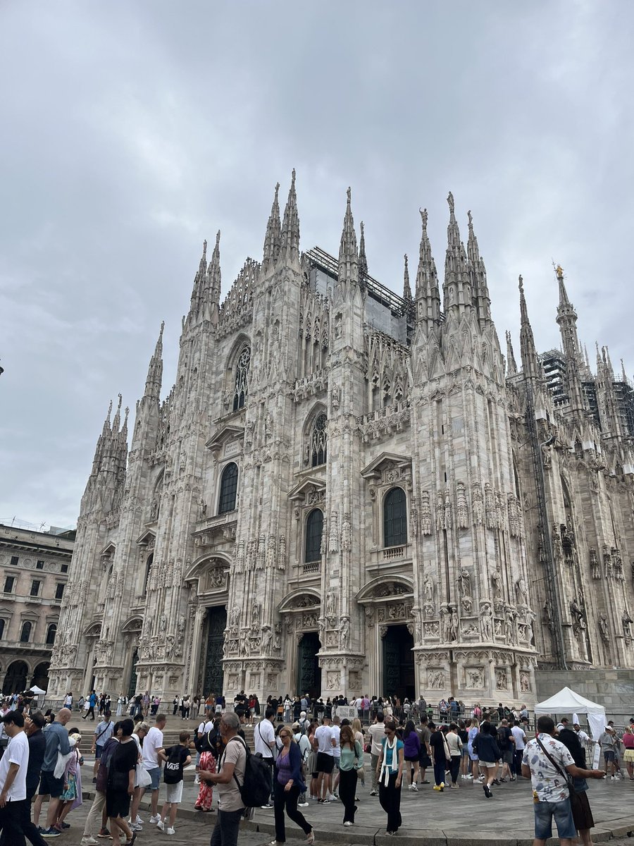 evaspren's tweet image. En anor londo
