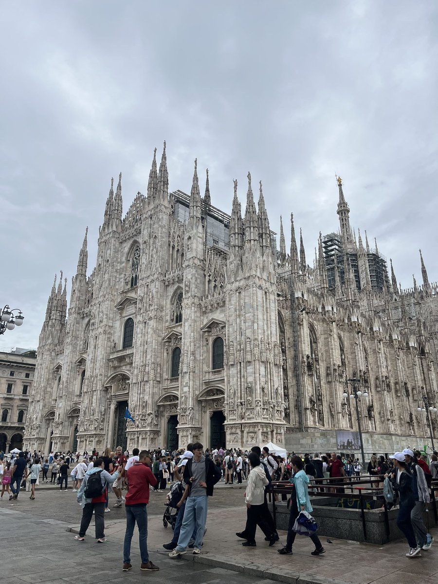 evaspren's tweet image. En anor londo